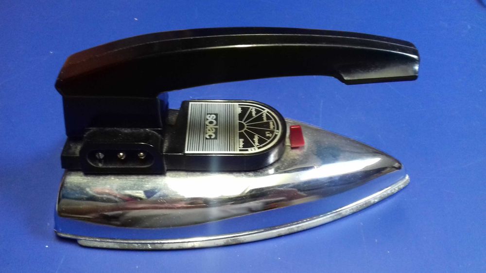 Ferro de engomar de viagem Solac