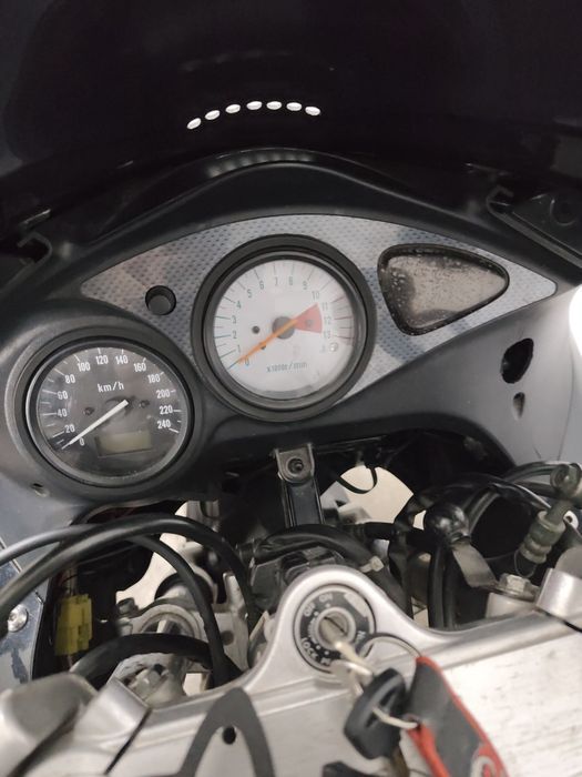 Suzuki sv650s 2002r