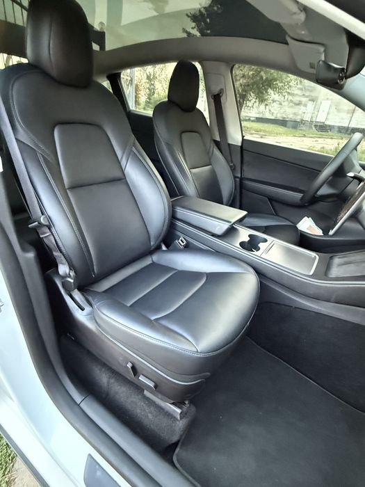 Tesla Y dual motor long range 82квт можливий обмін з доп. в обі стор