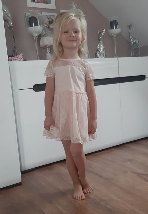 Reserved sukienka r.92 nowa