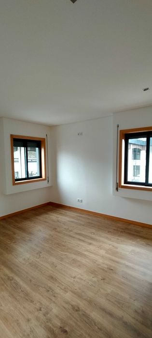 Andar Moradia T2 , com pequeno terraço. Utilização Independente