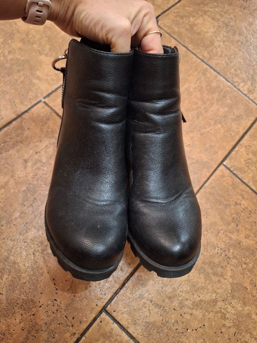 Botki czarne Graceland 37