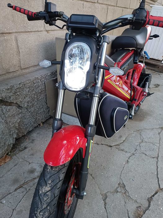 Электроскутер мопед байк