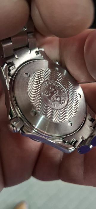 Relogio omega seamaster james bond quartze com caixa 41m