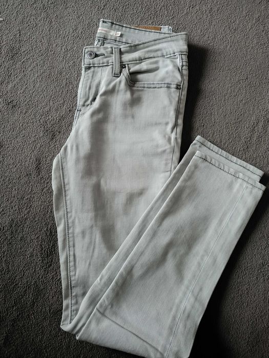 Spodnie szary jeans Levi`s 28