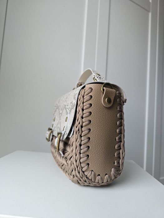 Torebka handmade listonoszka – elegancki prezent na święta