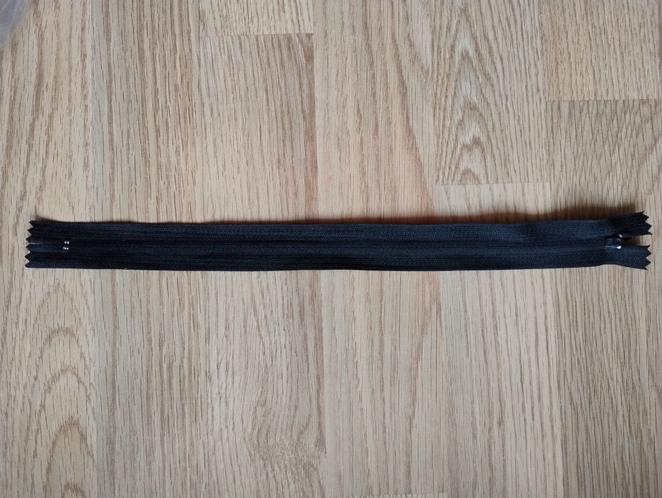 Zamek/suwak nierozdzielczy 30 cm - 39 sztuk