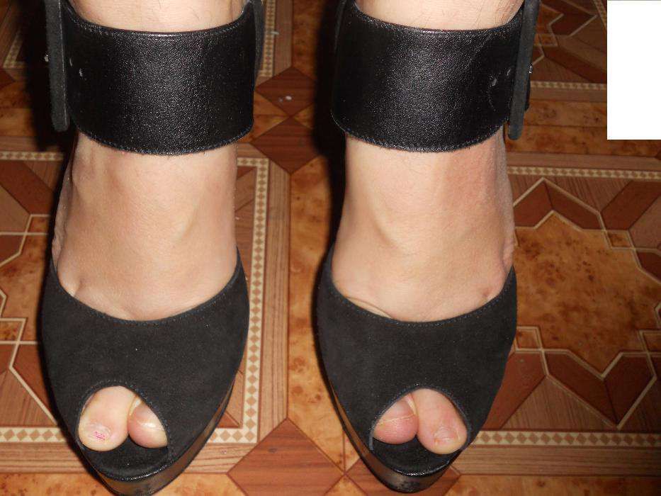 Босоножки кожаные Италия 36 размер