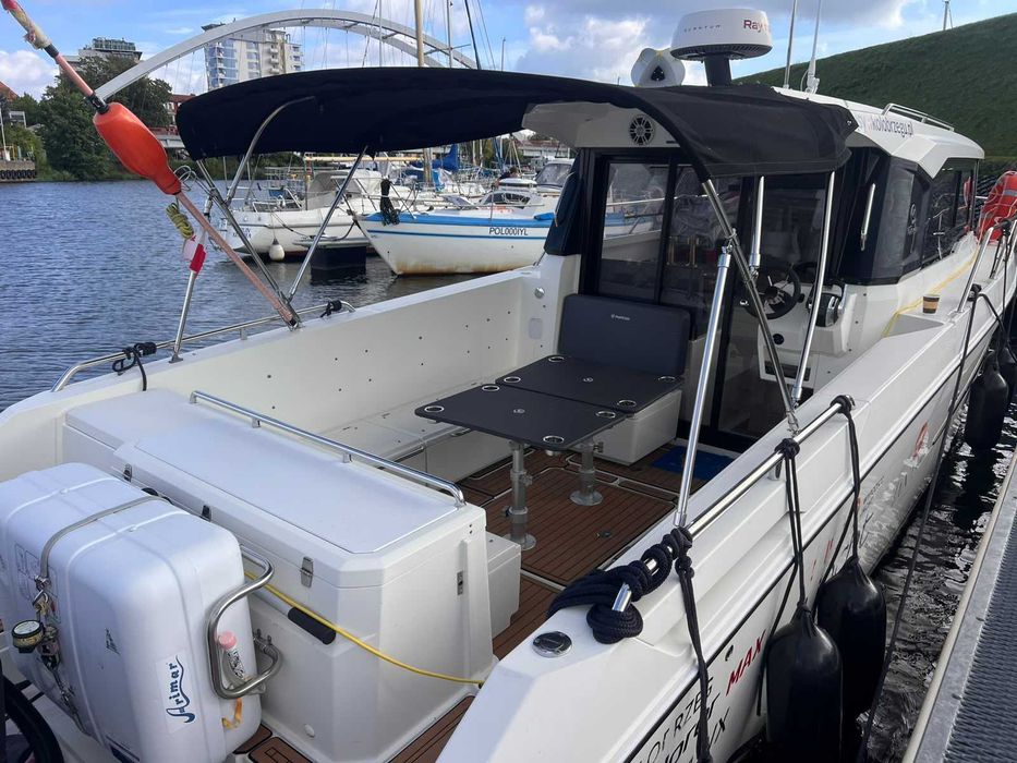 Jacht motorowy Parker Explorer 920 Max