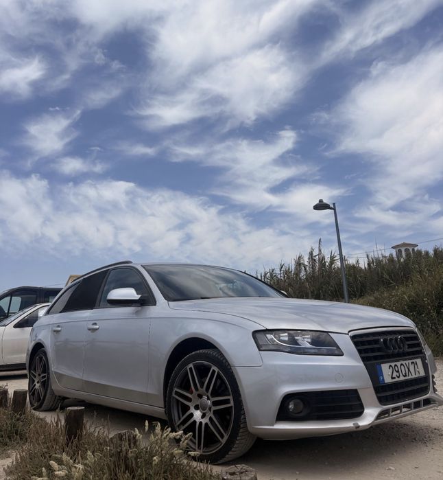 Audi A4 b8 2010 com uns a fazeres