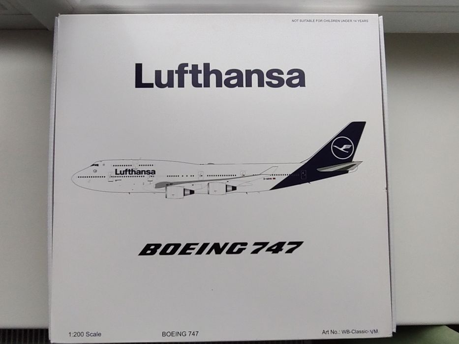 Металева модель Boeing 747-200, 747-400