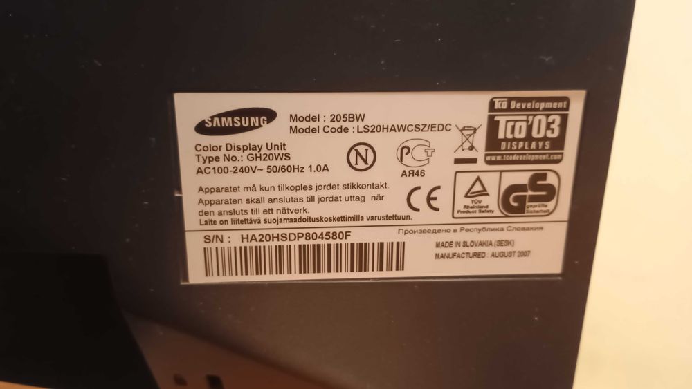 Монитор Samsung SyncMaster 205BW 20 дюймов