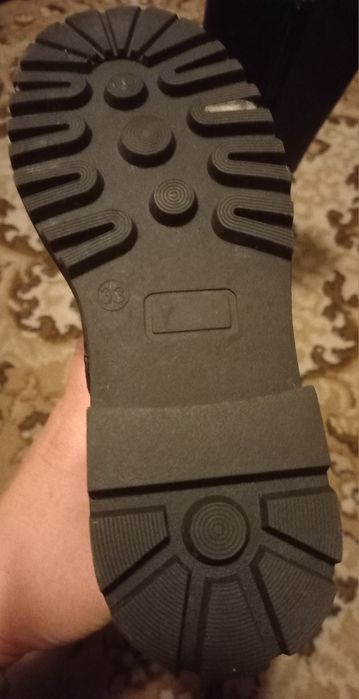 Дитяче взуття -чобітки