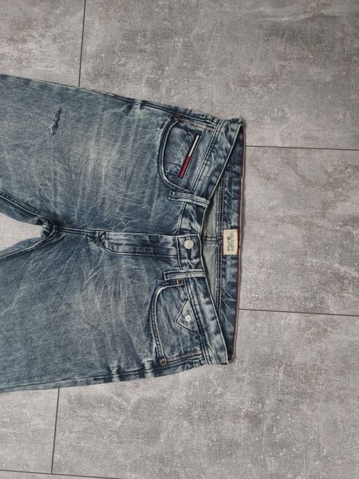 Tommy Hilfiger Jeans z Rozdarciami Wysoki Stan