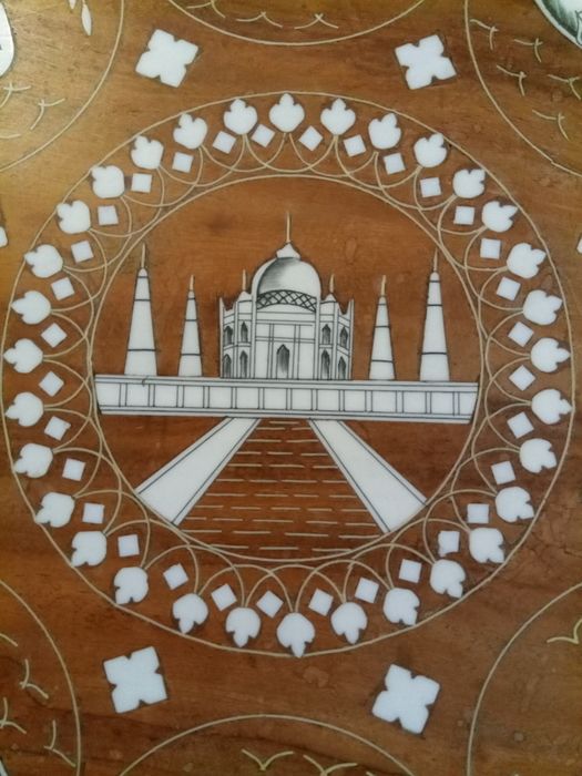 Vintage floor-standing table or side table with inlays64309579978371122