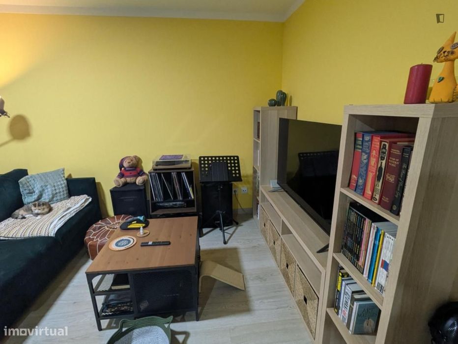 Quarto - localizado em Ramalde Porto