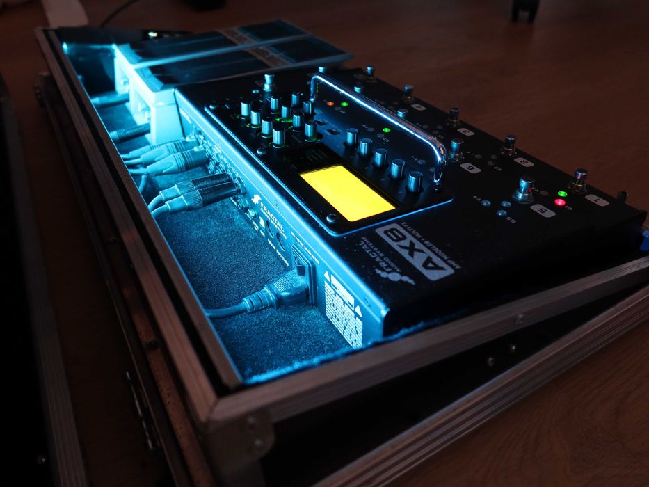 Fractal AX8 + Hardcase + 2x BOSS FV-500H | LED RGB | Gotowy Rig