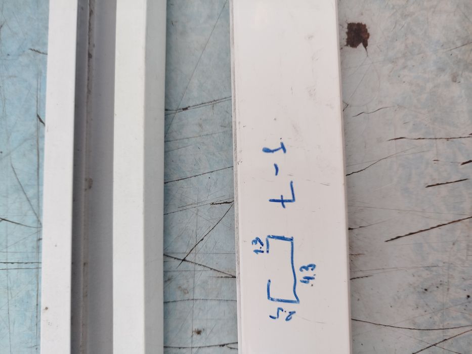 Профіль алюмінієвий