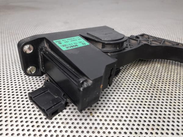 Pedal do acelerador SKODA Fabia I Hatchback (6Y2)