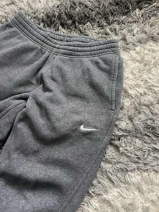 Штани Nike з нових колекцій