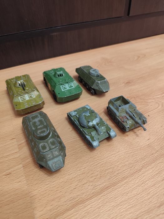 Танки игрушечные советские металлические