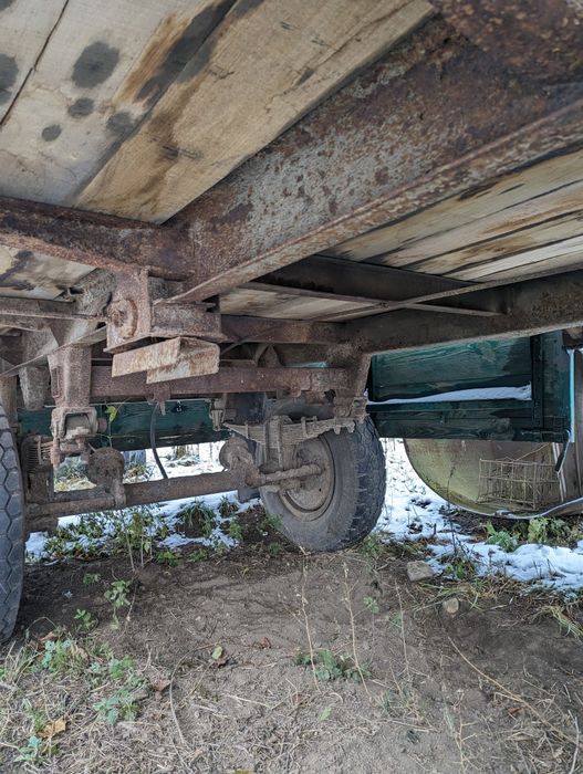 Прицеп автомобільний