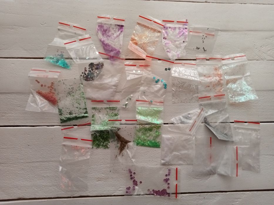 Zestaw brokatów i ozdób