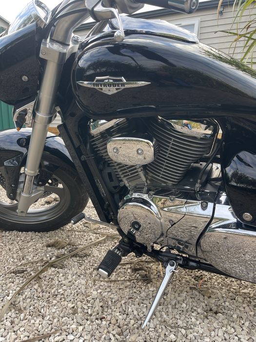 Intruder M800 ano 2012
