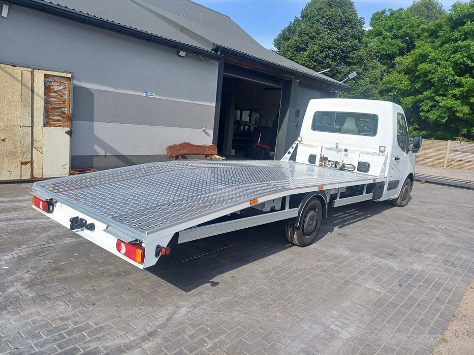 zabudowa auto laweta najazd pomoc drogowa producent