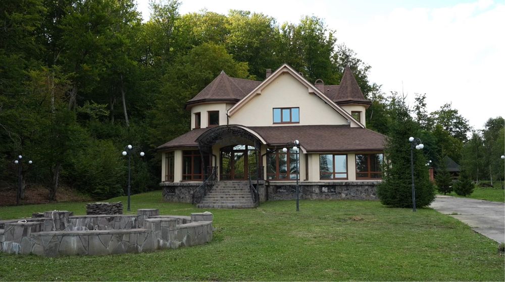 Продам заміський будинок, база відпочинку, центр реабілітації