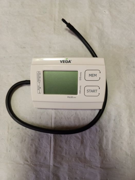 Тонометры  б/у..