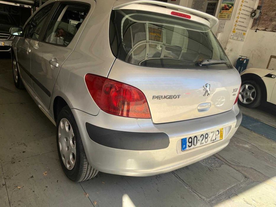 Peugeot 307 1.6 HDI foto 3