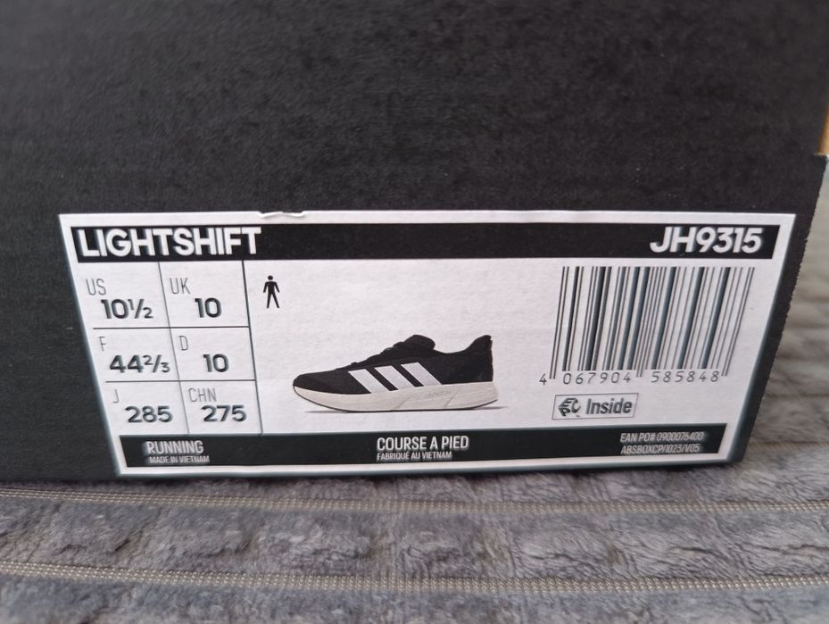 Buty adidas 44 2/3 nowe