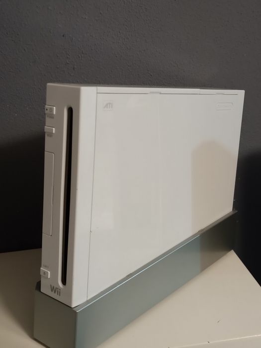 Nintendo Wii Branca Impecável Desbloqueada + MotionPlus + SD 32GB (Jogos)