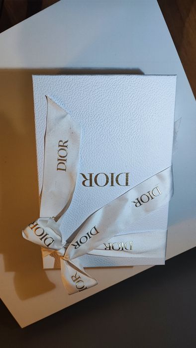 Pudełko prezentowe Dior karton ze wstążką