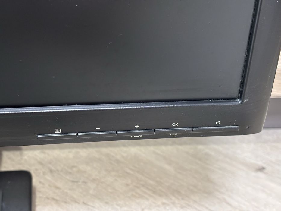 Продам монітор HP ZR2330w