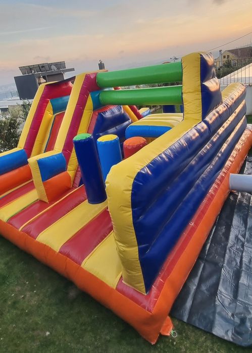 Insuflável "Pista Americana" - Aluguer para festas e eventos