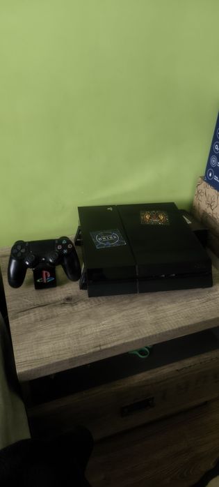 Playstation 4 1TB 9.00 soft + kontroler + akcesoria
