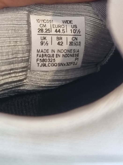 Оригінал 100% чоловічі кросівки asics Kayano 32 eur 44.5