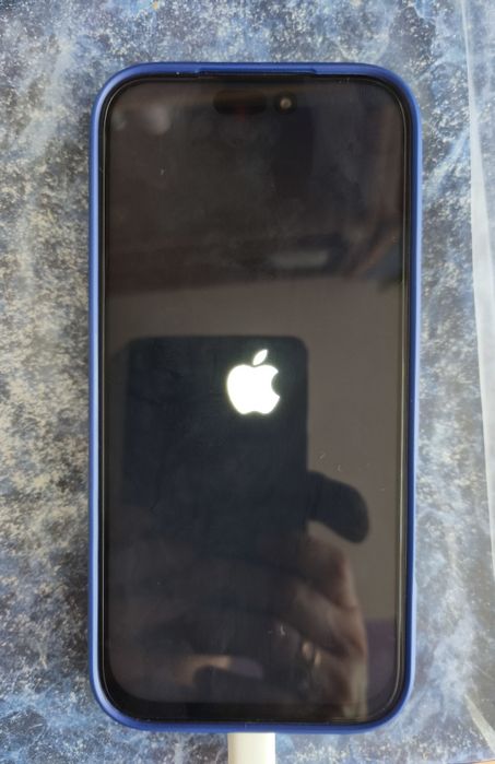 Продам iphone 17 pro max Blue 1Tb Android