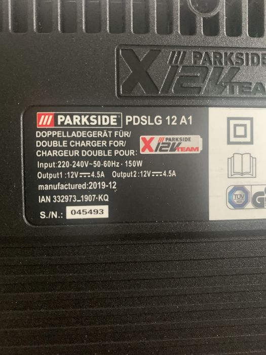 Зарядний пристрій PARKSIDE PDSLG 12 A1  4.5А двойна зарядка