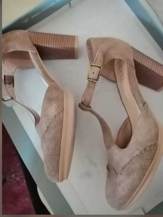 Sapatos Foreva pele Novos 38 com 65% desconto