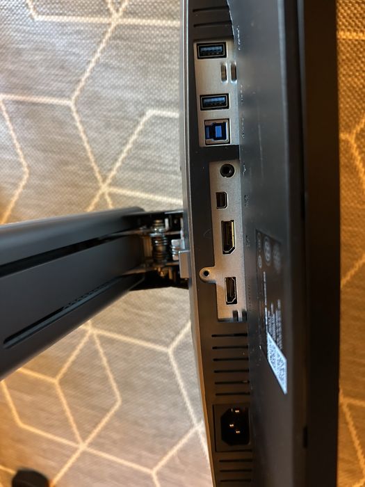 Монітор Dell Ultra Sharp U2718Q, 27 дюймів, 4к