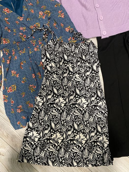 Набір жіночих речей розмір м штани кардиган плаття