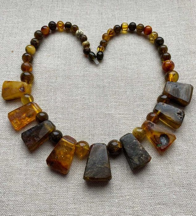 Натуральный  янтарь. Бусы.