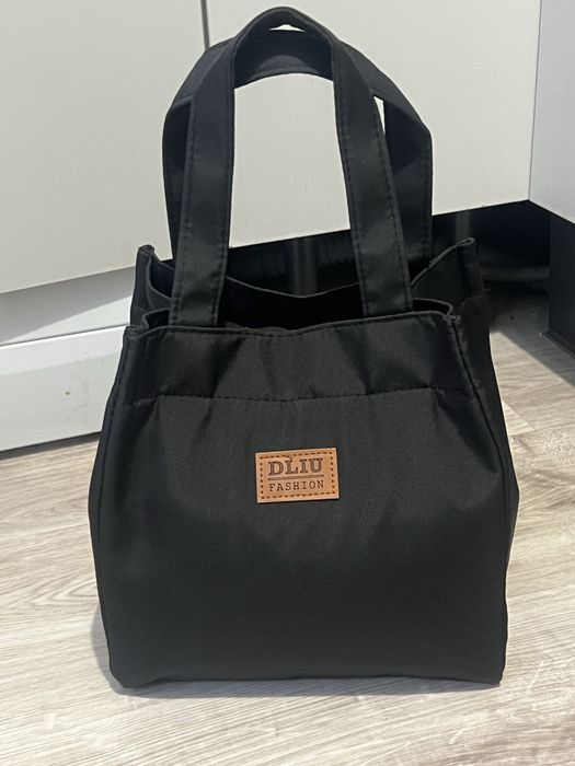 Czarna torba termiczna DLIU FASHION – stylowa i praktyczna