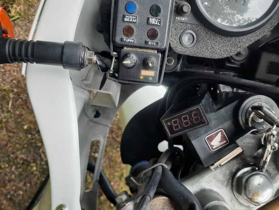 Honda Africa Twin 750 RD04