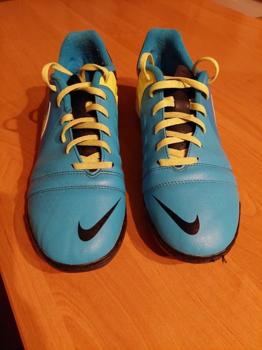 Buty piłkarskie Nike roz. 42
