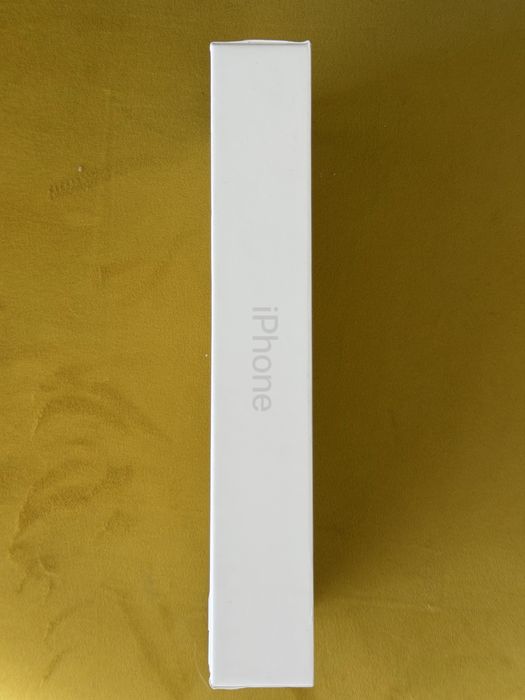 iPhone 18 pro max 512gb silver/glacier azul  (selado )