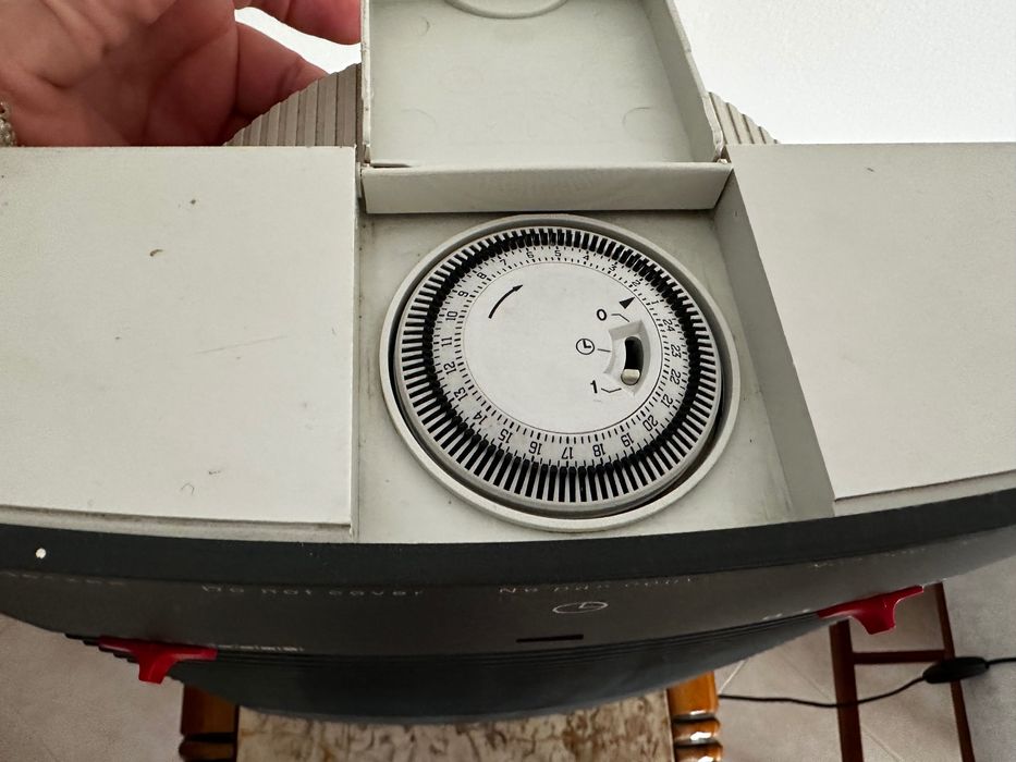 Pequeno aquecedor e ar condicionado,